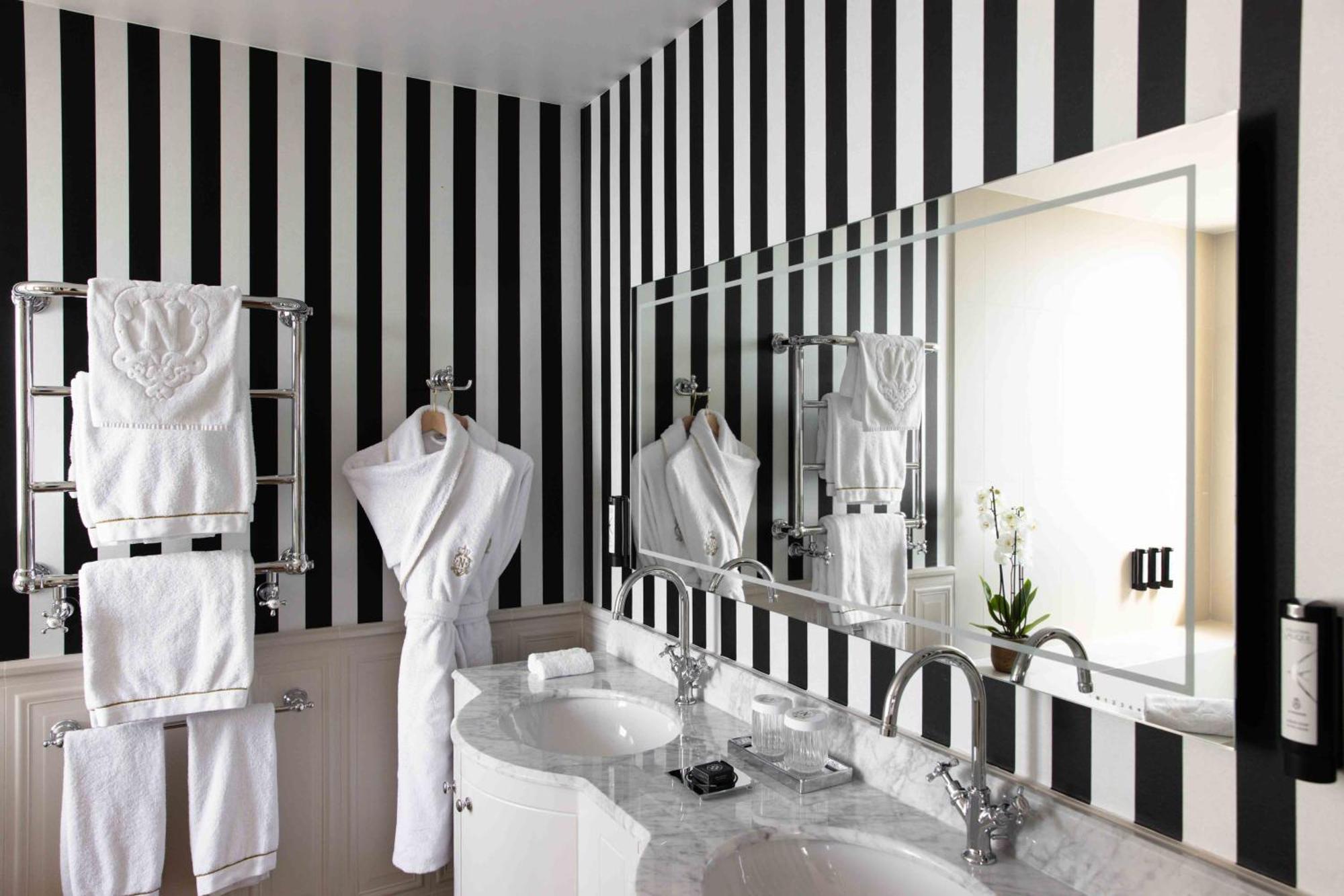 Junior Suite with Sea View,1722912316:JPEG