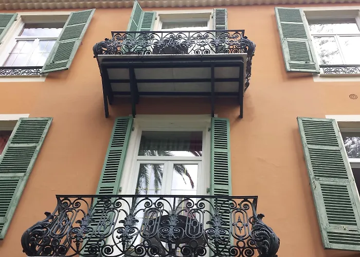 Hôtel pour familles: Hôtel restaurant Oasis