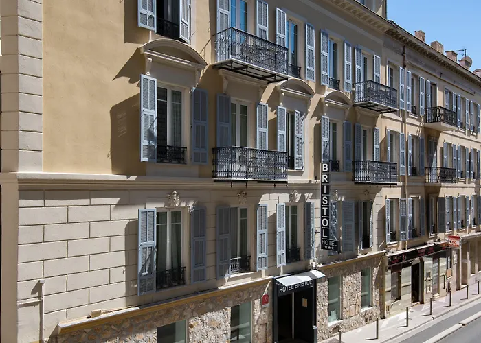 Hôtel accueillant les animaux: Bristol Nice